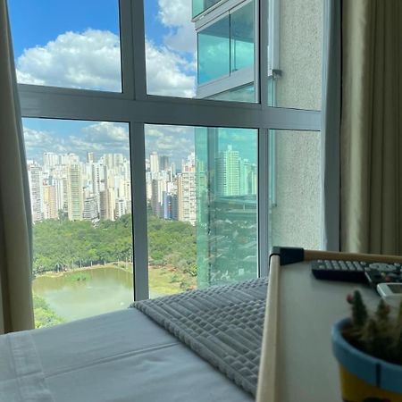 Moderno Flat Com Vista Para O Parque Vaca Brava Goiânia Exterior photo
