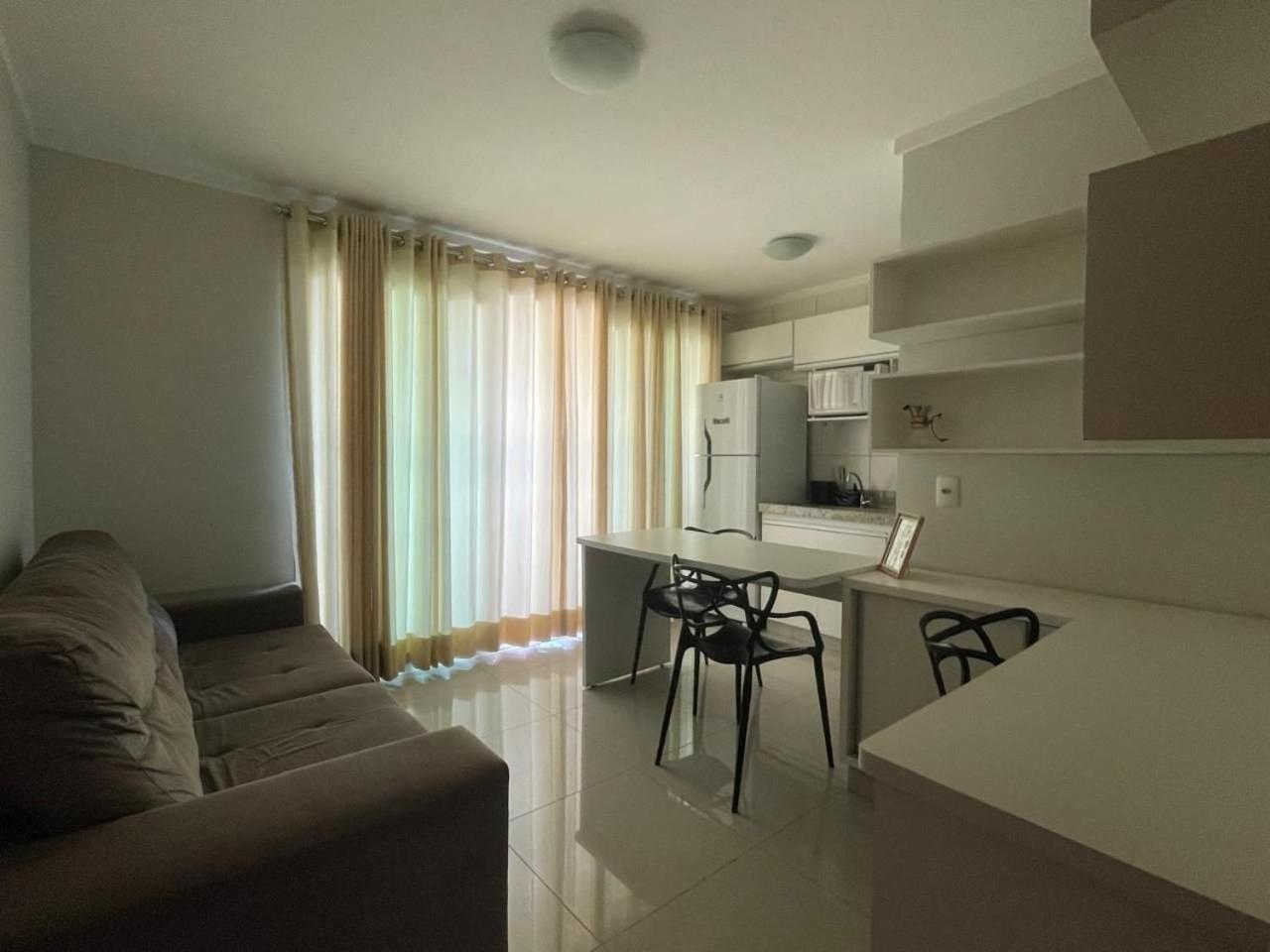 Moderno Flat Com Vista Para O Parque Vaca Brava Goiânia Exterior photo