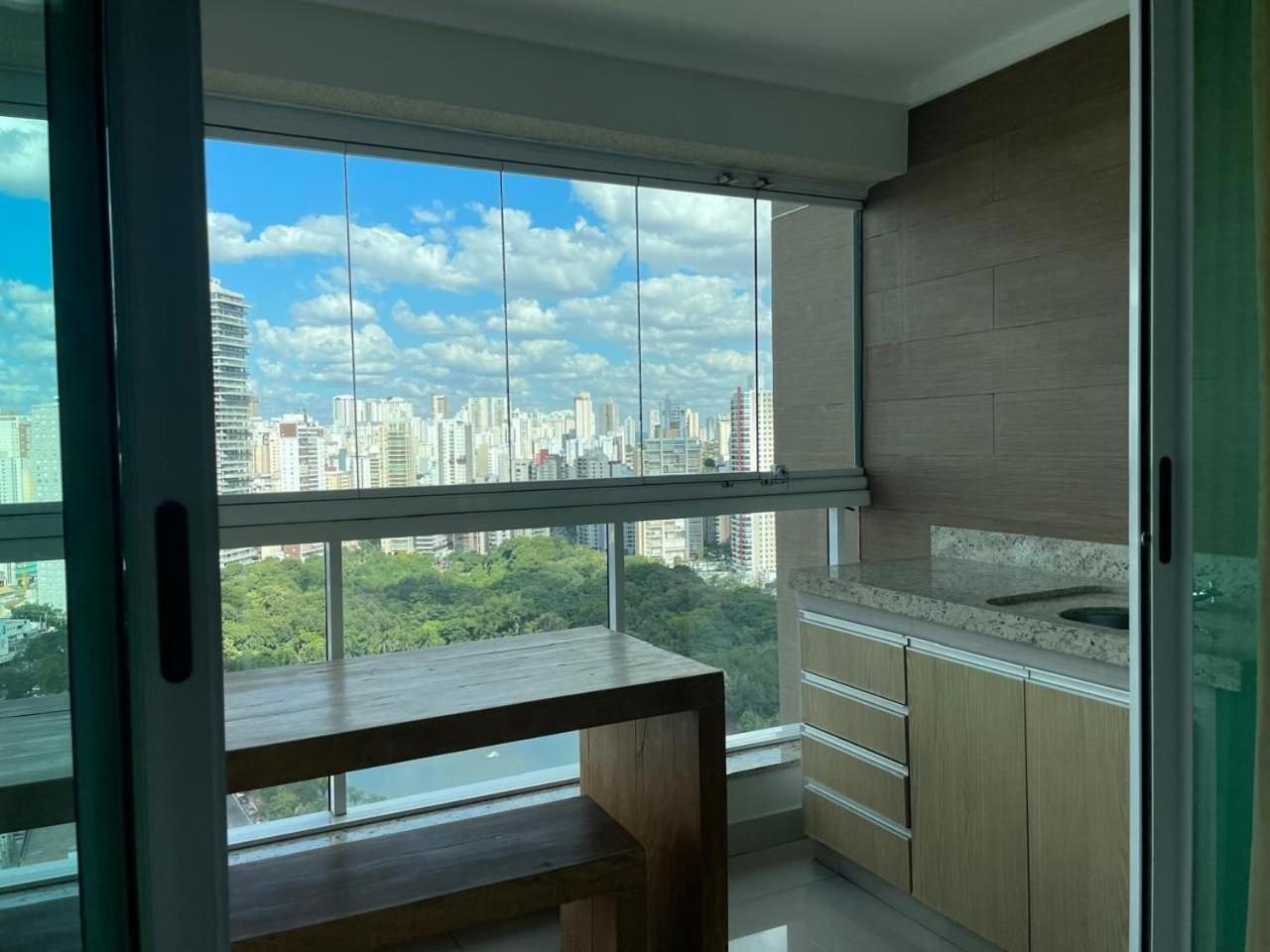 Moderno Flat Com Vista Para O Parque Vaca Brava Goiânia Exterior photo